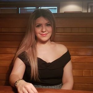 Meet your Posher, Hani